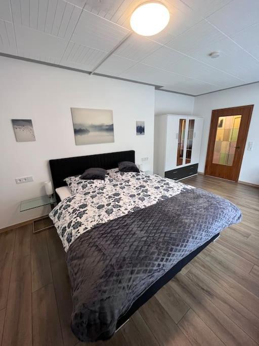 Modern Und Rustikal Mit Kamin Ferienwohnung Kohlert Bad Berleburg Exterior foto